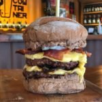 duplo X burguer bacon close